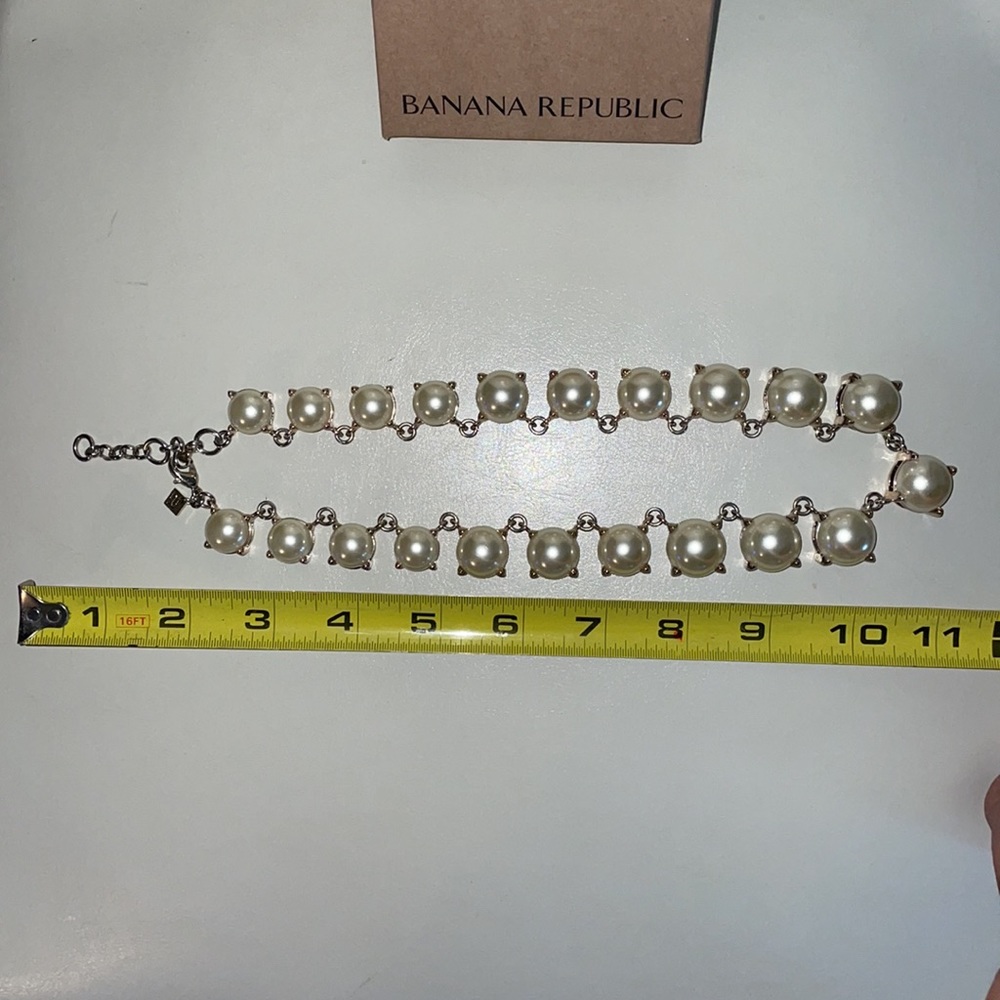 Banana Republic Pearl Necklace - Picture 6 of 6
